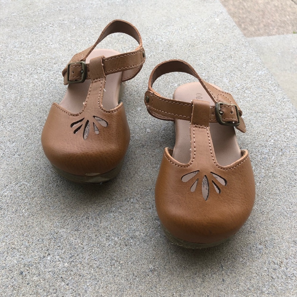 Old Navy Toddler clogs